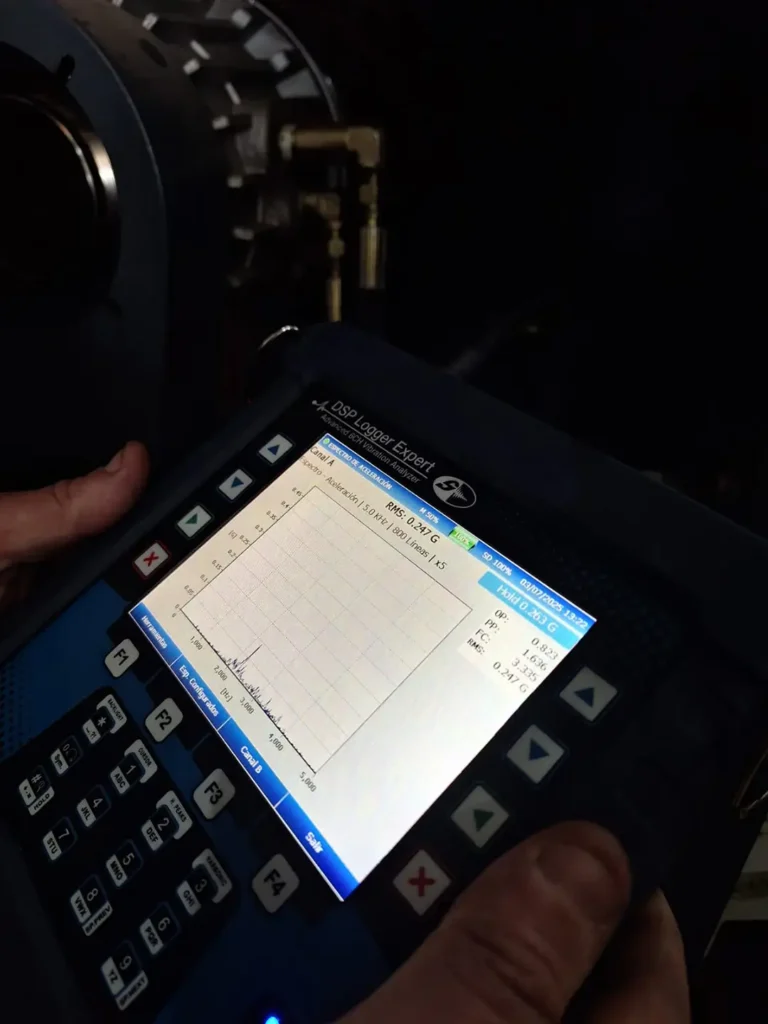 Equipo para análisis de vibraciones