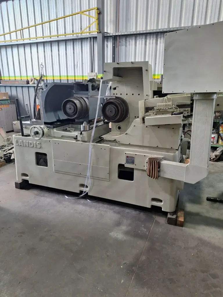 Máquina Landis en reparación propiedad AGT